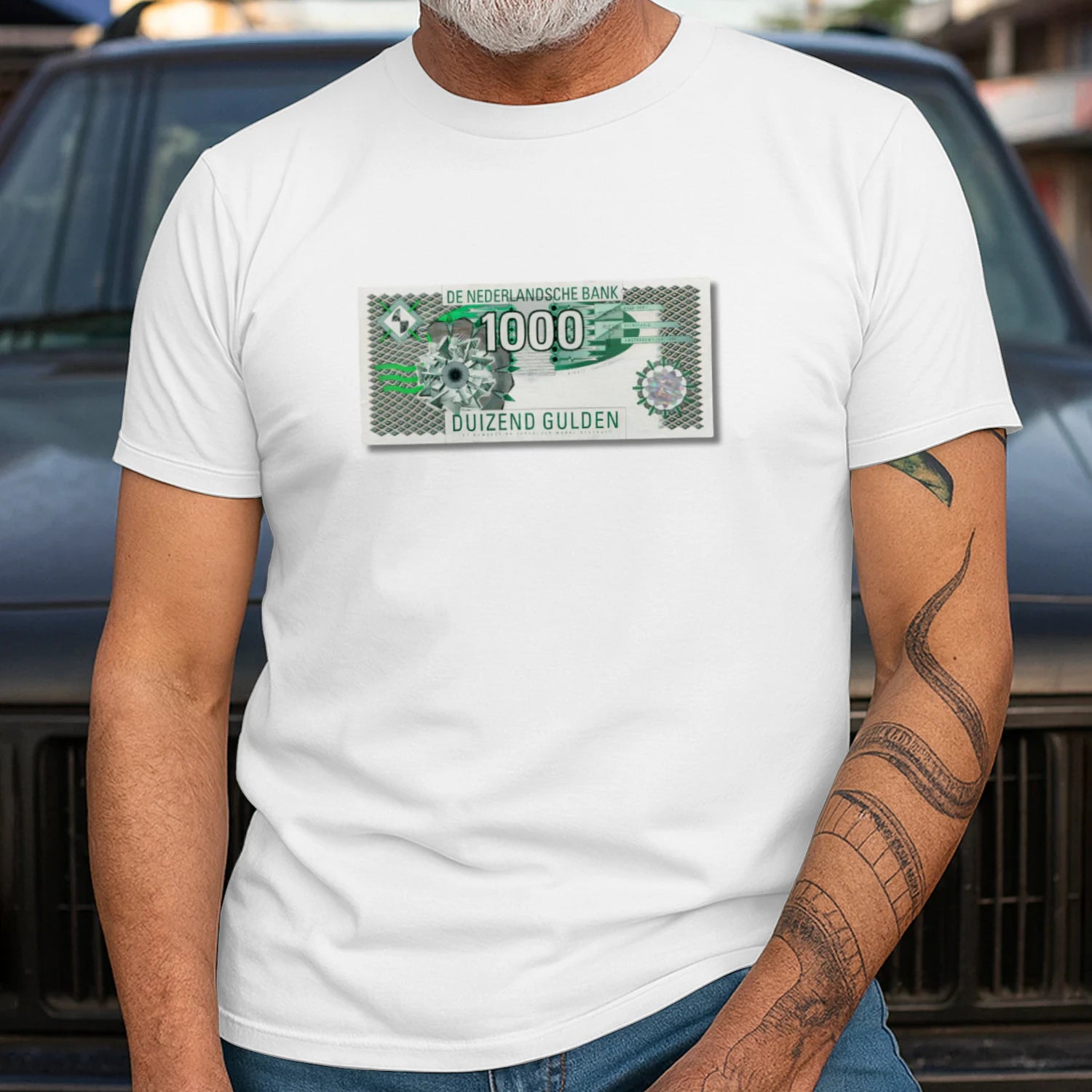 {"origin":"mayzing","colors":["Wit","Wit","Wit","Wit","Wit","Wit","Wit","Wit"],"sizes":["5XL","4XL","3XL","2XL","XL","L","M","S"],"isMainImage":false,"isCustomMockup":false}