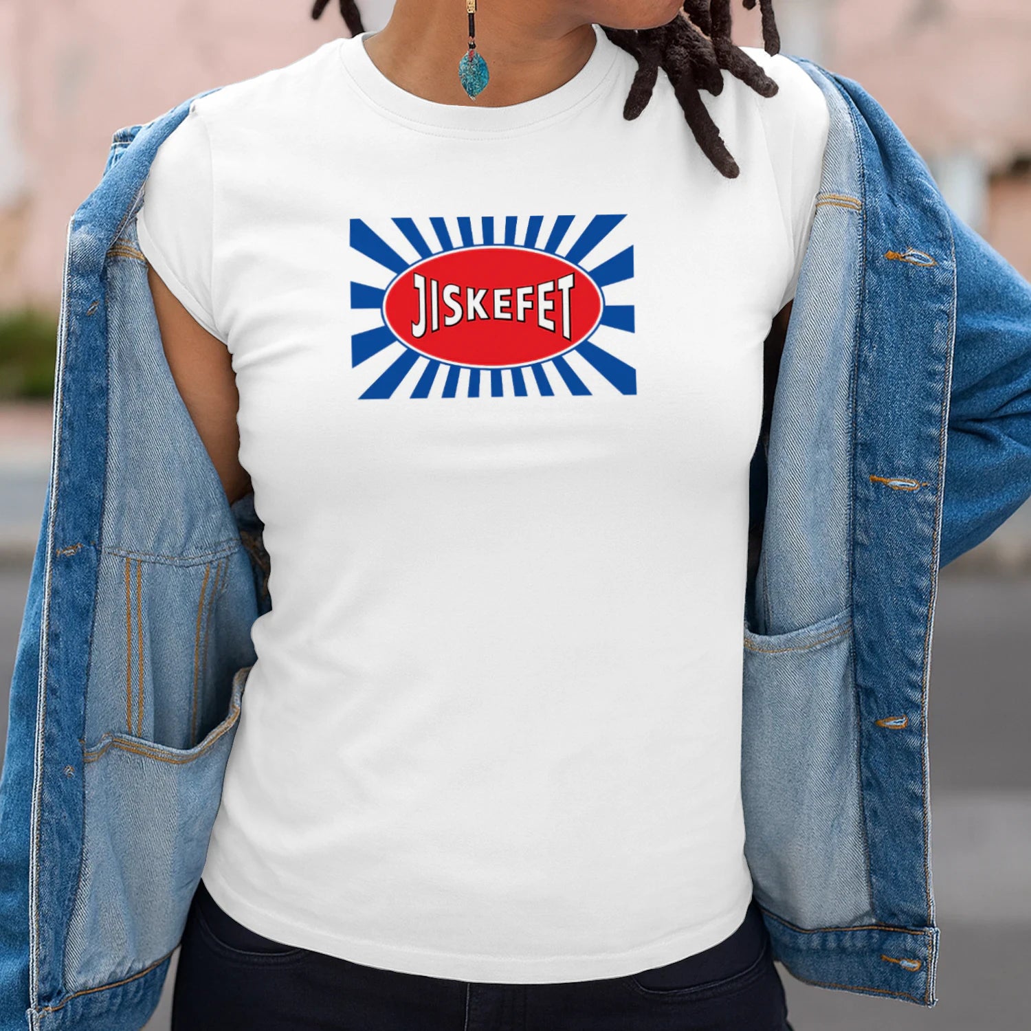 {"origin":"mayzing","colors":["Wit","Wit","Wit","Wit","Wit","Wit","Wit","Wit"],"sizes":["5XL","4XL","3XL","2XL","XL","L","M","S"],"isMainImage":false,"isCustomMockup":false}