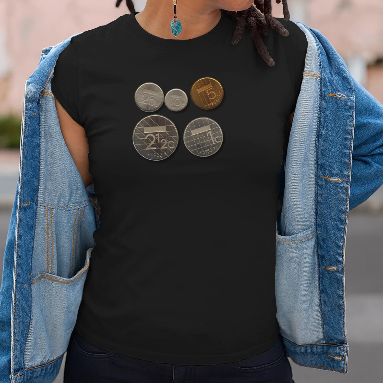 {"origin":"mayzing","colors":["Zwart","Zwart","Zwart","Zwart","Zwart","Zwart","Zwart","Zwart"],"sizes":["5XL","4XL","3XL","2XL","XL","L","M","S"],"isMainImage":false,"isCustomMockup":false}