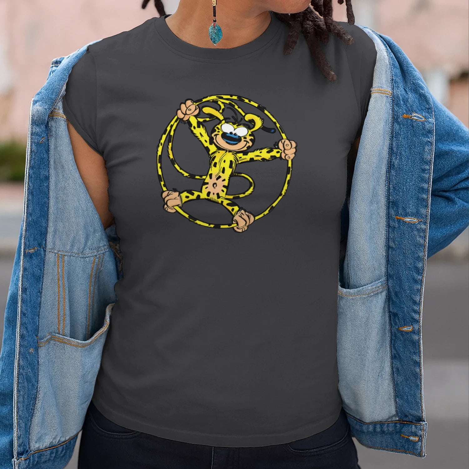 {"origin":"mayzing","colors":["Donkergrijs","Donkergrijs","Donkergrijs","Donkergrijs","Donkergrijs","Donkergrijs"],"sizes":["3XL","2XL","XL","L","M","S"],"isMainImage":false,"isCustomMockup":false}