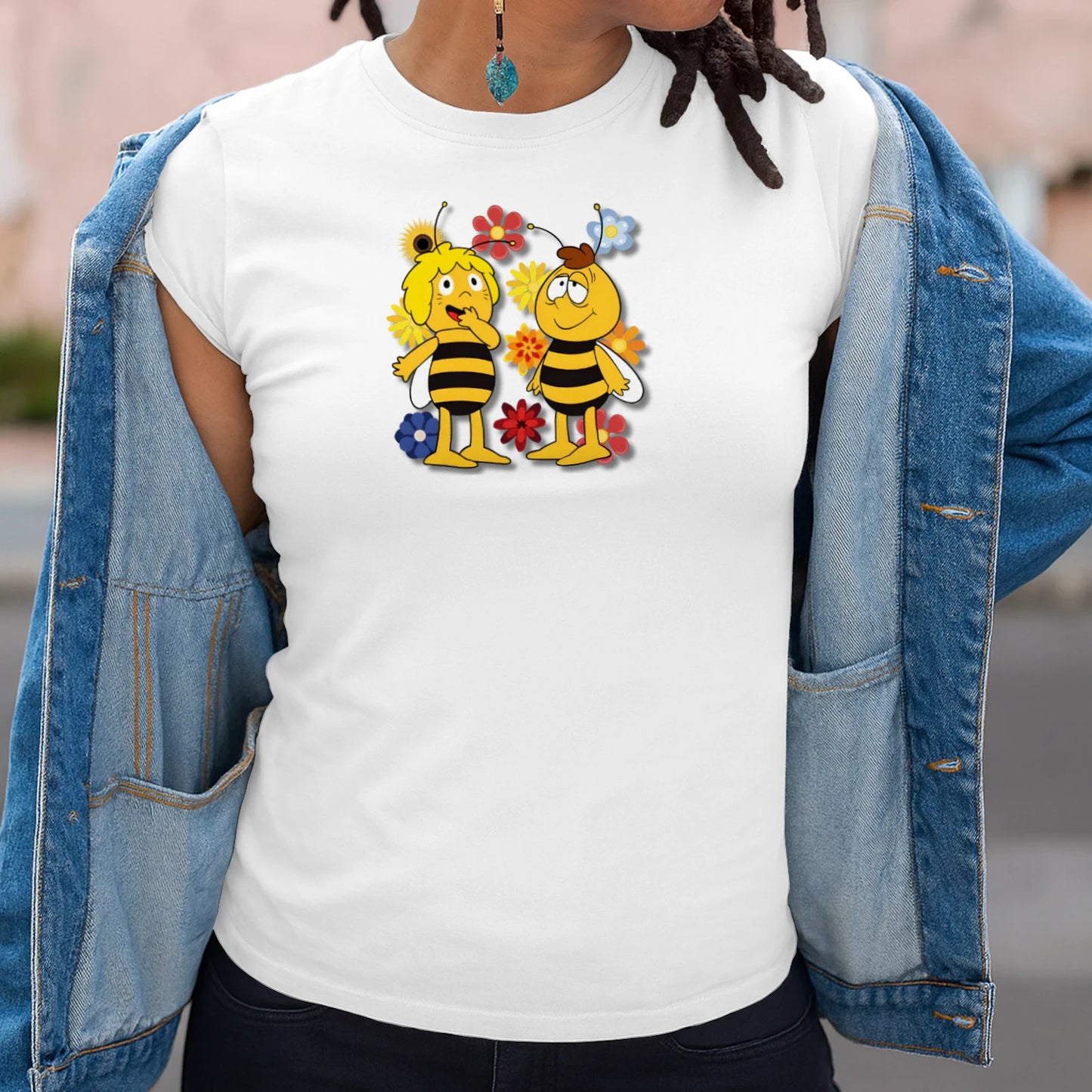 {"origin":"mayzing","colors":["Wit","Wit","Wit","Wit","Wit","Wit","Wit","Wit"],"sizes":["5XL","4XL","3XL","2XL","XL","L","M","S"],"isMainImage":false,"isCustomMockup":false}