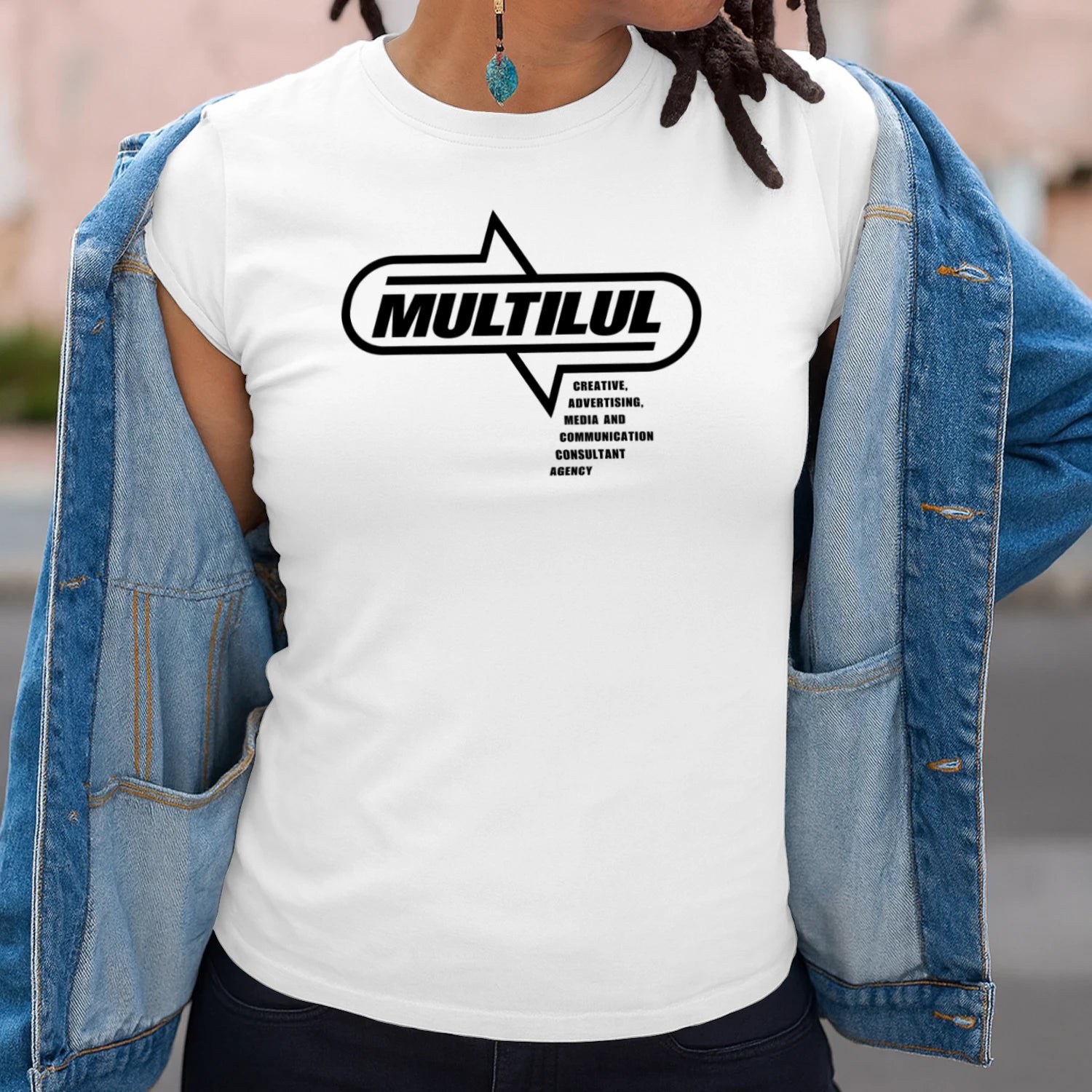 {"origin":"mayzing","colors":["Wit","Wit","Wit","Wit","Wit","Wit","Wit","Wit"],"sizes":["S","5XL","4XL","3XL","2XL","XL","L","M"],"isMainImage":false,"isCustomMockup":false}