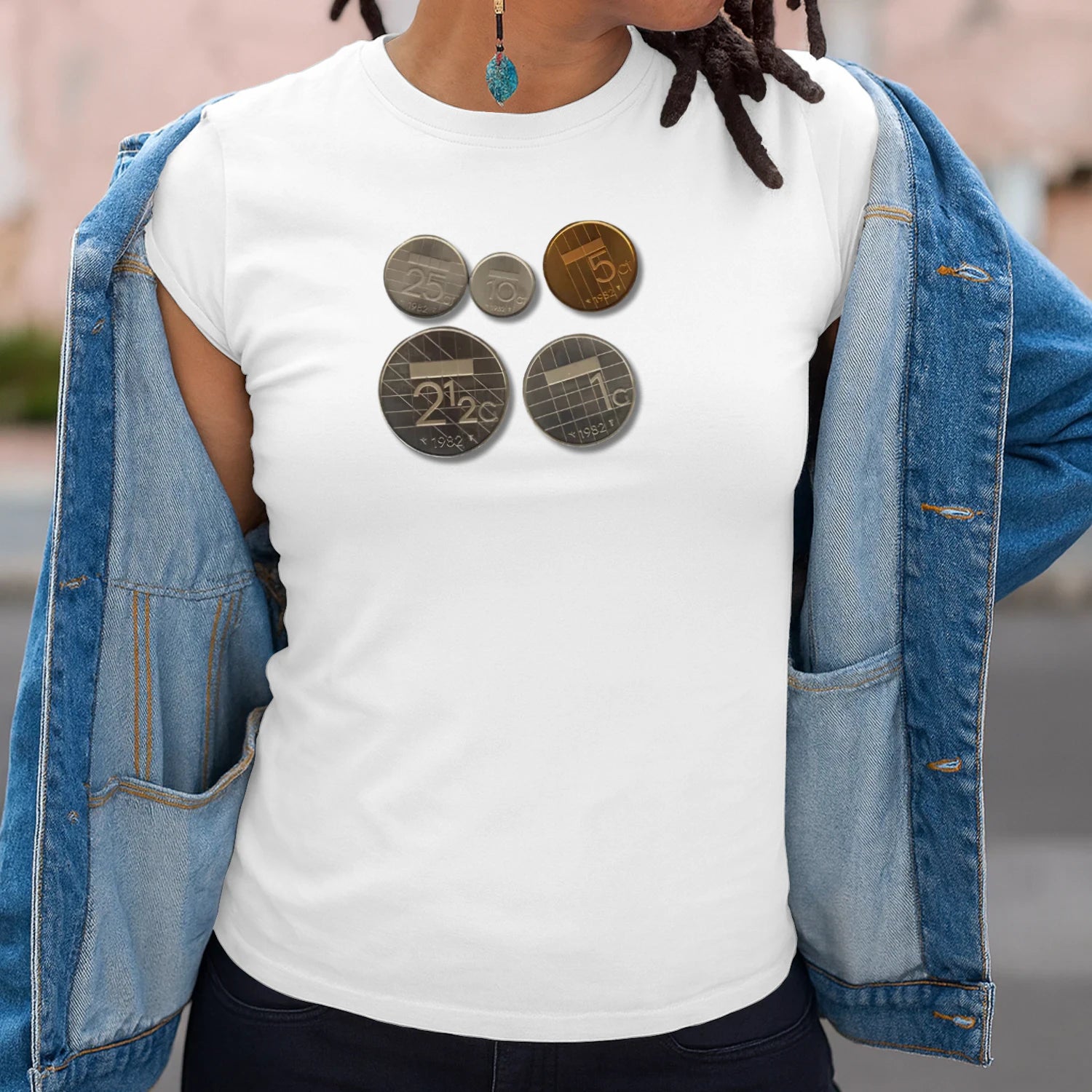 {"origin":"mayzing","colors":["Wit","Wit","Wit","Wit","Wit","Wit","Wit","Wit"],"sizes":["S","5XL","4XL","3XL","2XL","XL","L","M"],"isMainImage":false,"isCustomMockup":false}