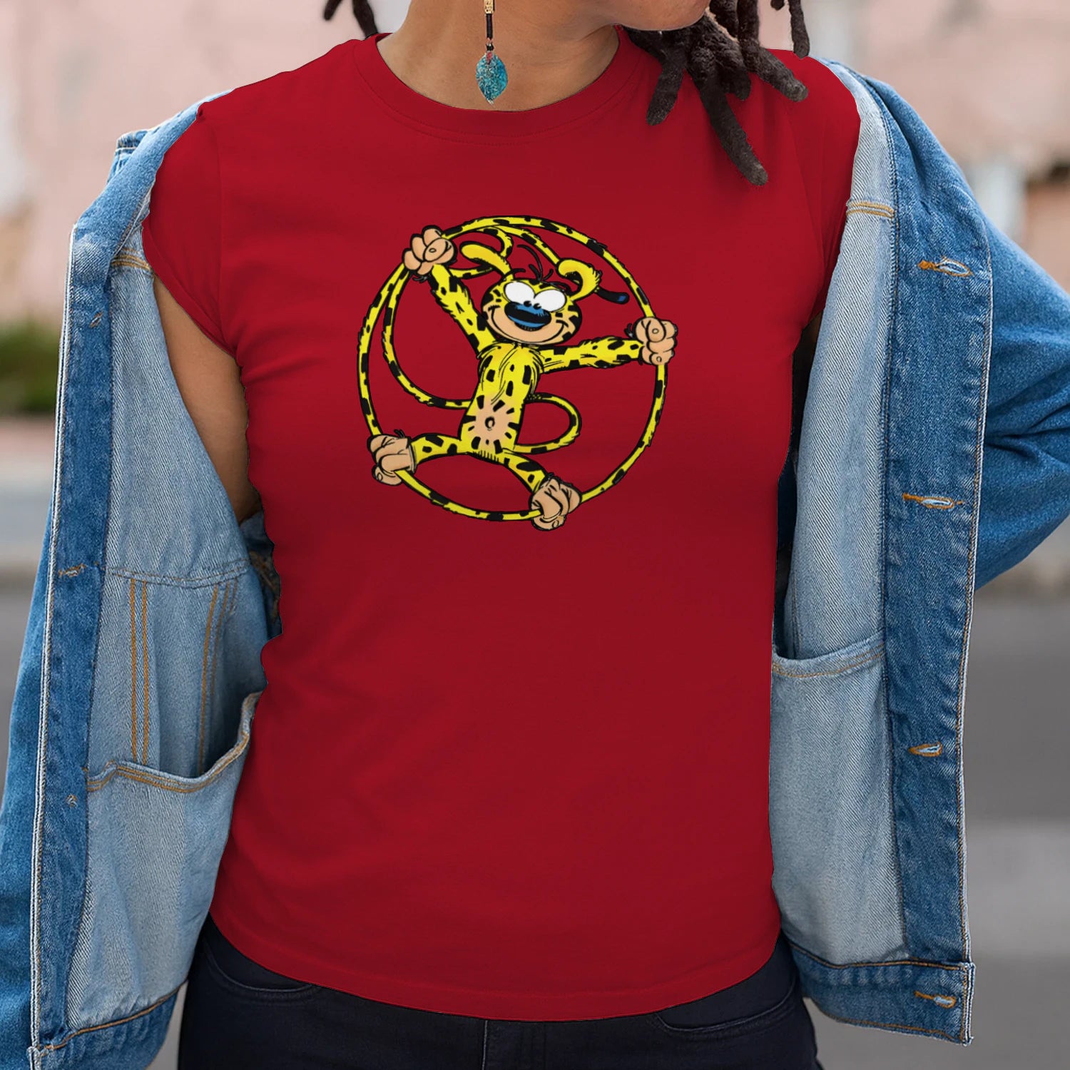 {"origin":"mayzing","colors":["Rood","Rood","Rood","Rood","Rood","Rood","Rood","Rood"],"sizes":["S","5XL","4XL","3XL","2XL","XL","L","M"],"isMainImage":false,"isCustomMockup":false}